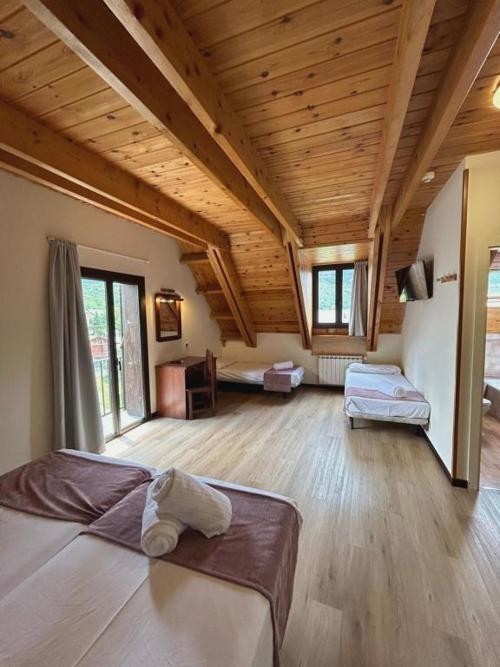 Hotel Romànic